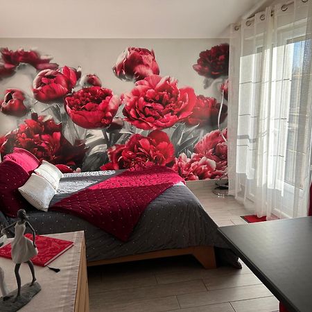 Pivoine Chambre D Hotes Fralignes エクステリア 写真